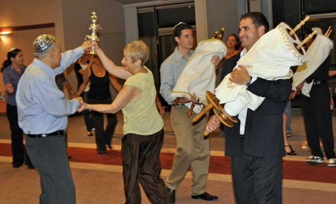 hakafah simchat torah 2010