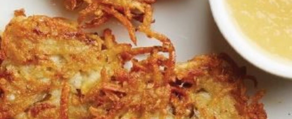latkes and applesauce
